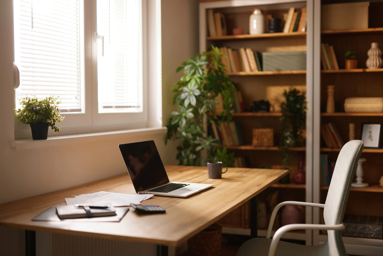Managing Remote Work: Building Productivity, Culture, and Balance in a Distributed World